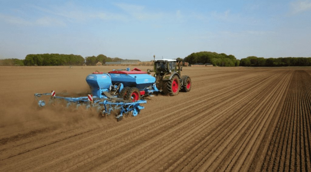Precisiezaaimachine LEMKEN Azurit met DeltoRow-techniek in de
proef van de Osnabrück University of Applied Sciences